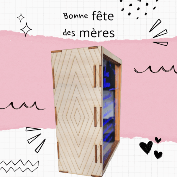 box fête des mères, box lumineuse personnalisée, cadeau maman personnalisé, cadeau fête des mères suisse, idée cadeau maman, box LED personnalisée, coffret lumineux fête des mères, box cadeau original maman, cadeau gravé fête des mères, box personnalisée suisse, lumière personnalisée fête des mères, cadeau maman suisse, box spéciale maman, coffret fête des mères personnalisé, idée originale fête des mères, box avec prénom maman, cadeau lumineux personnalisé, box cadeau femme, cadeau déco fête des mères, souvenir personnalisé maman