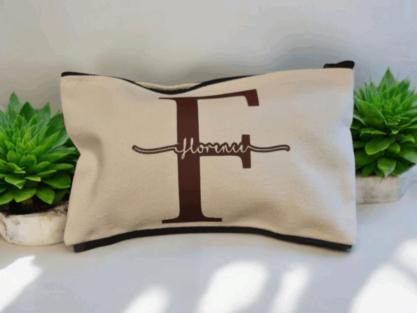 Trousse de maquillage personnalisée gravée avec prénom – Idée cadeau femme Suisse