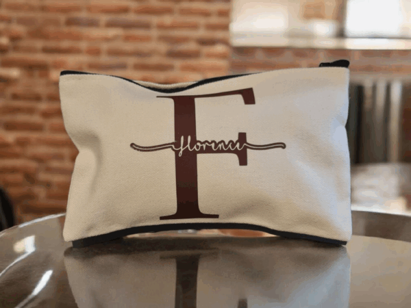 Trousse de maquillage personnalisée gravée avec prénom – Idée cadeau femme Suisse